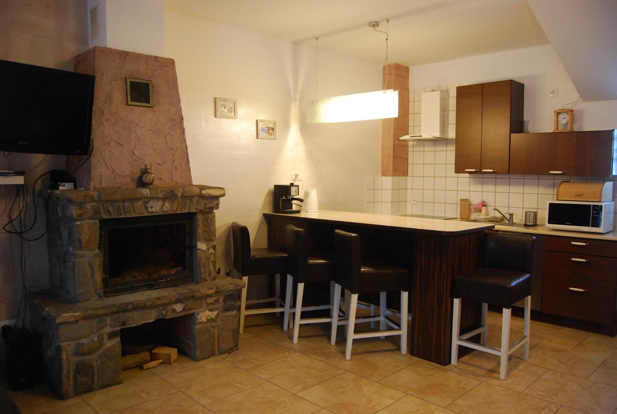 Apartaments Gory Niedzica Zamek Exterior foto
