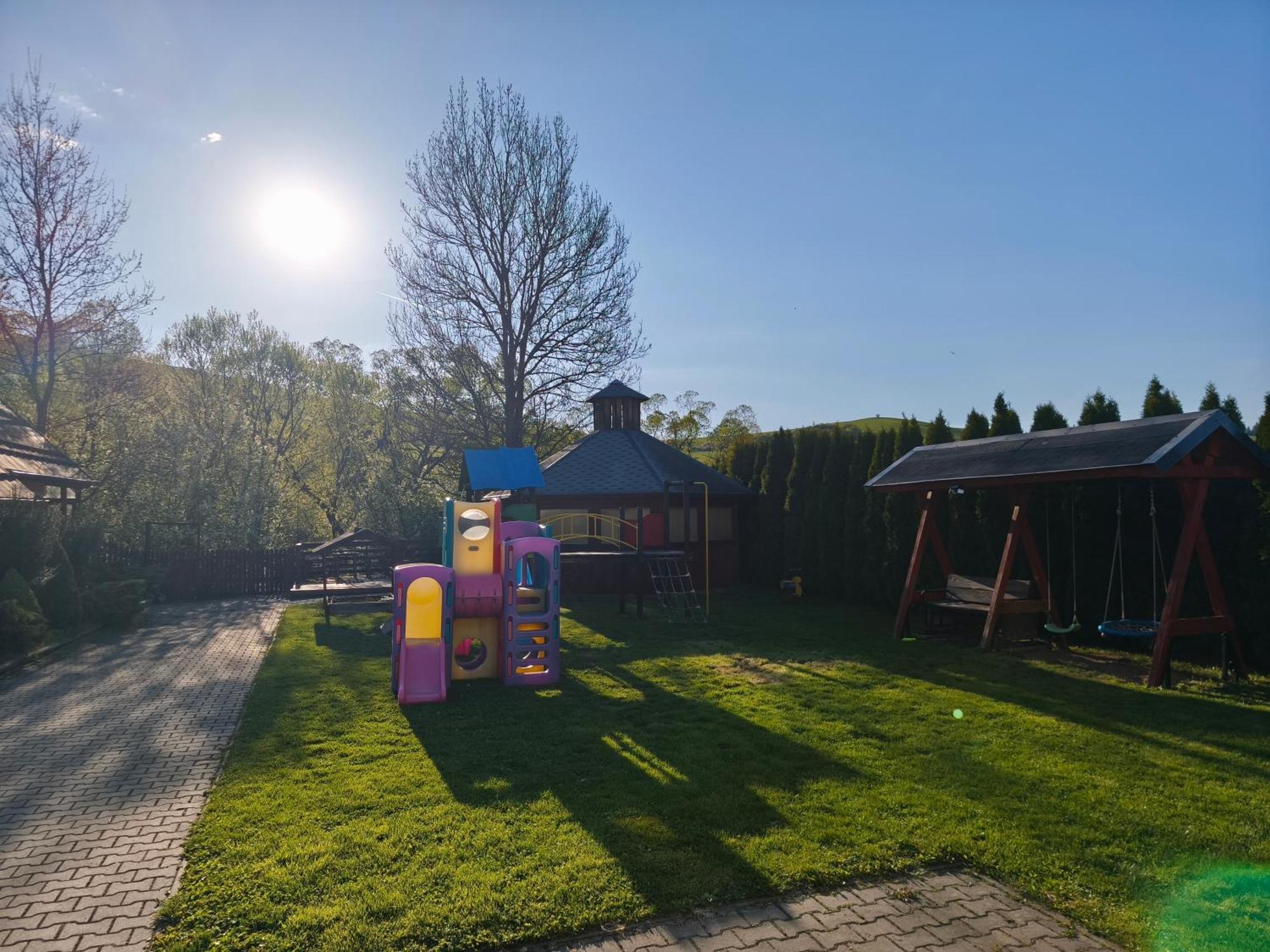 Apartaments Gory Niedzica Zamek Exterior foto